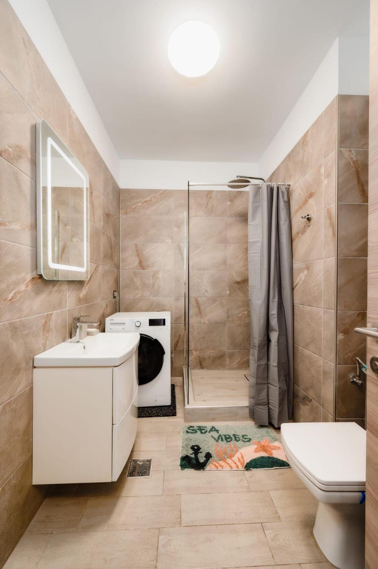 Luxury Suite Alezzi Beach Apartment Piscina Incalzita Sauna Jacuzzi Parking Năvodari Buitenkant foto