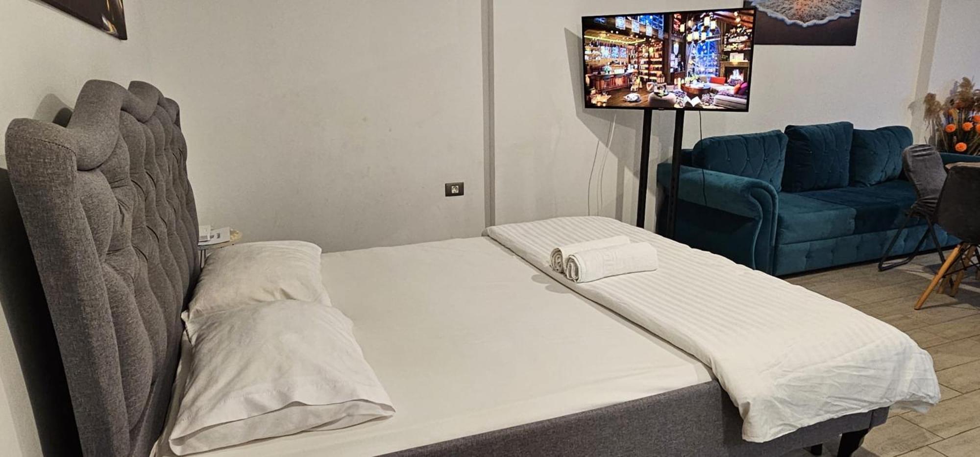Luxury Suite Alezzi Beach Apartment Piscina Incalzita Sauna Jacuzzi Parking Năvodari Buitenkant foto