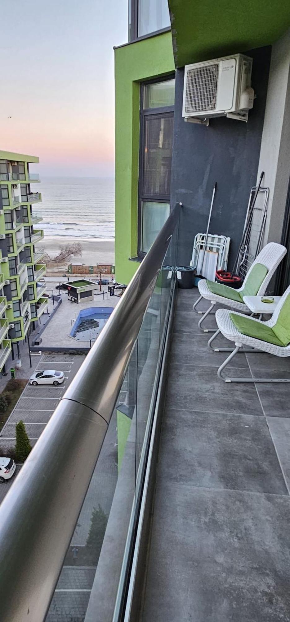 Luxury Suite Alezzi Beach Apartment Piscina Incalzita Sauna Jacuzzi Parking Năvodari Buitenkant foto